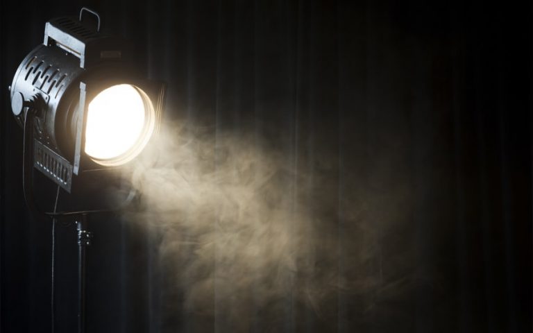 راهنمای کامل فلاش دوربین عکاسی