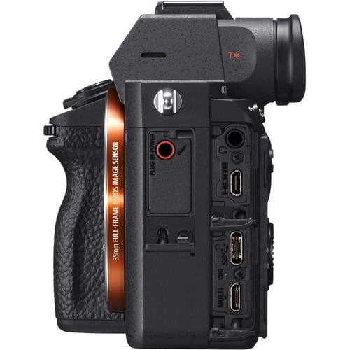 دوربین بدون آینه سونی آلفا Sony Alpha a7 III Mirrorless همراه لنز سونی FE 28-70mm f/3.5-5.6 OSS Lens